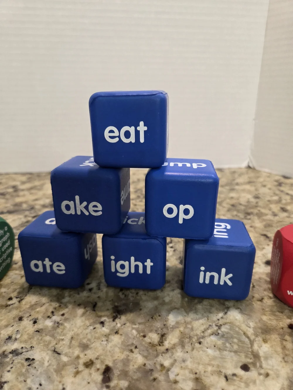 Learning Resources Reading Comprehension Foam Cubes & Word Builder Homeschool